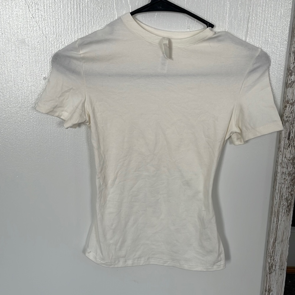 SKIMS SMOOTHING TSHIRT SIZE XS